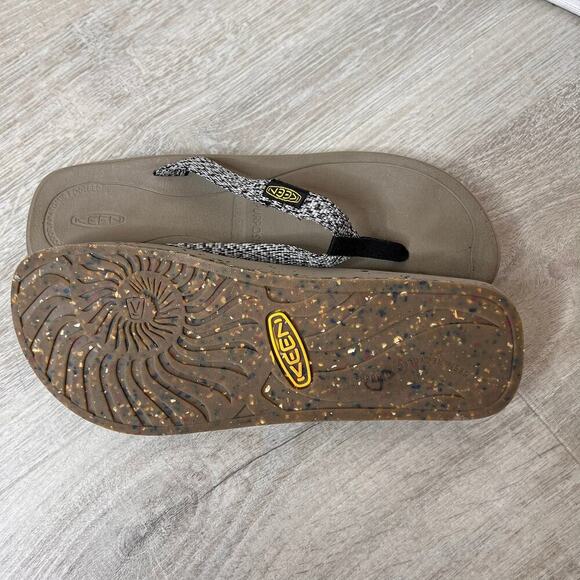 Keen Shoes Womens Size 9 Harvest Lightweight Flip Flop Sandals Outdoor - Picture 12 of 15